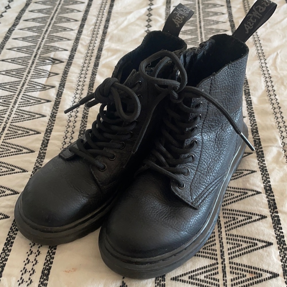 Girls Dc Martens